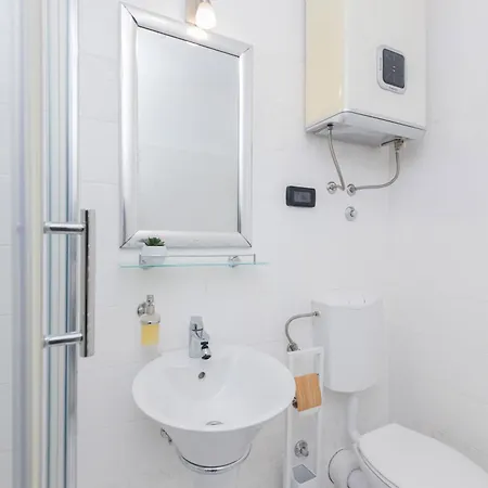 Apartment M&a *